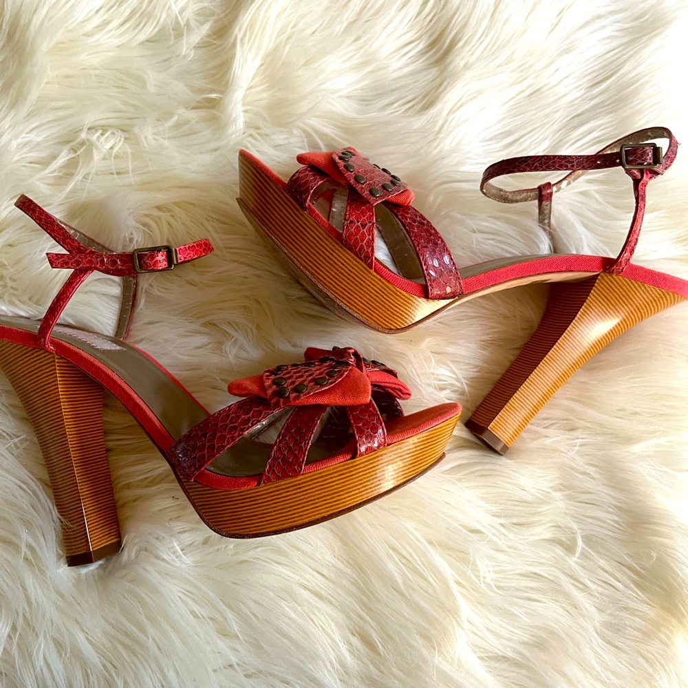 J-lo heels